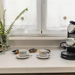 Br1tannia 36 Apartment *