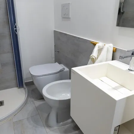 Britannia 36 רומא